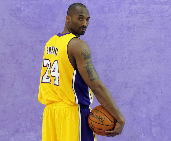 阿坎吉：齐沃很重视沟通和我们很亲近；希望世界杯对阵意大利（阿坎吉：齐沃善于沟通，与我们关系密切；期待世界杯碰上意大利）