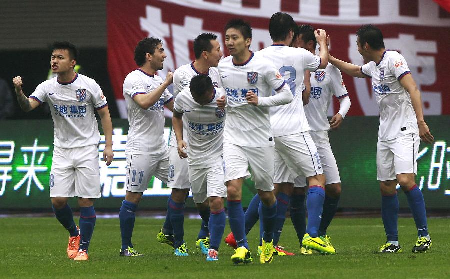 安东尼：梅西是我的偶像和标杆；拒绝拜仁还因我孩子喜欢西班牙（安东尼自述：梅西是偶像与标杆，拒绝拜仁也因孩子爱西班牙）