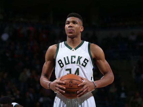 曼联欧联杯小组赛胜负形势分析（曼联欧联杯小组赛胜负格局解析）