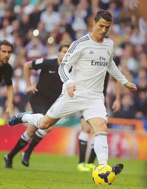 阿莱格里：普利希奇能上但福法纳不行；好奇亚沙里的运动能力