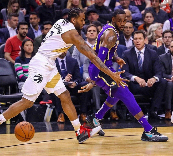 哈特11中8轰21分6板，本赛季首发9场取得8胜1负（哈特11投8中砍21分6篮板，本季先发9场助球队豪取8胜1负）