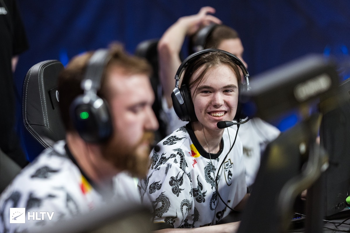 并在之后的 并在之后的