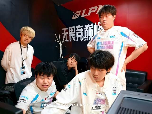 毕竟在那一 毕竟在那一